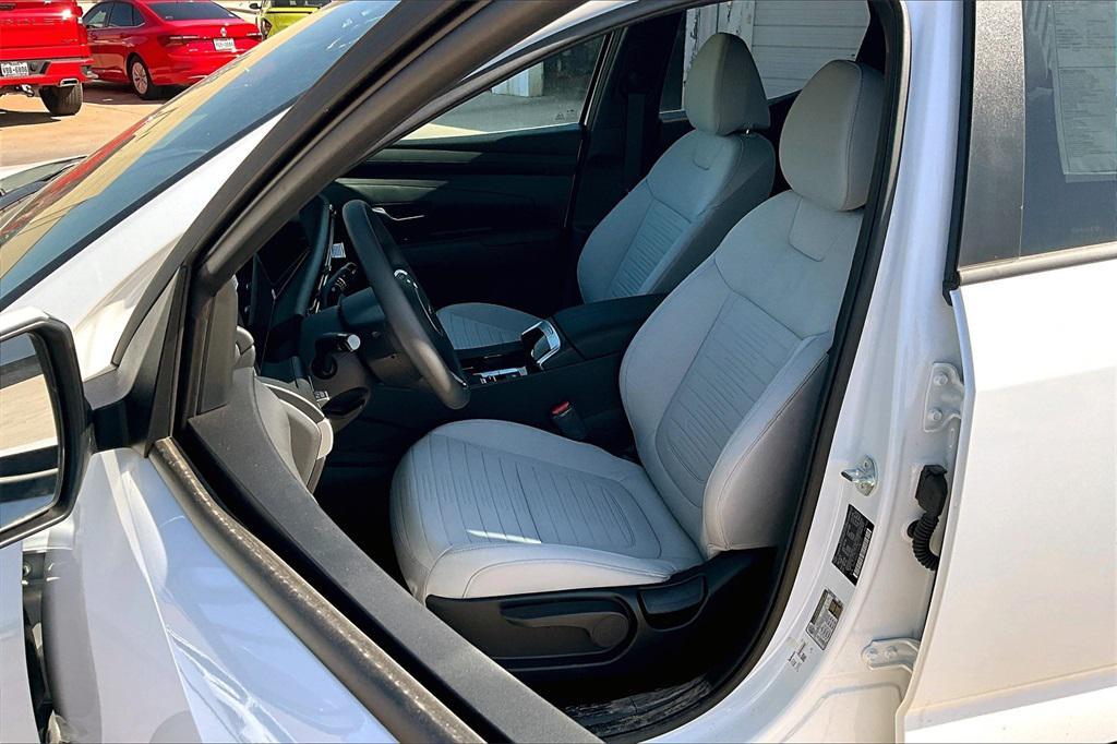 new 2025 Hyundai SANTA CRUZ car, priced at $28,505