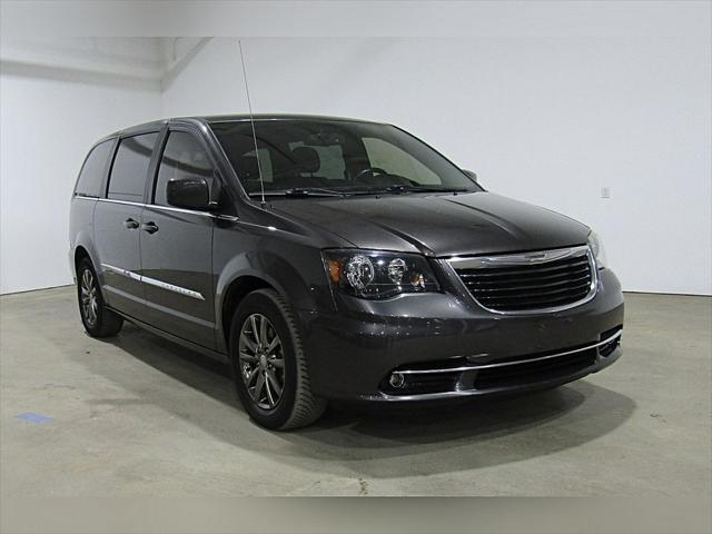 used 2016 Chrysler Town & Country car, priced at $12,995