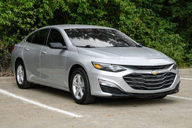 used 2020 Chevrolet Malibu car, priced at $13,490