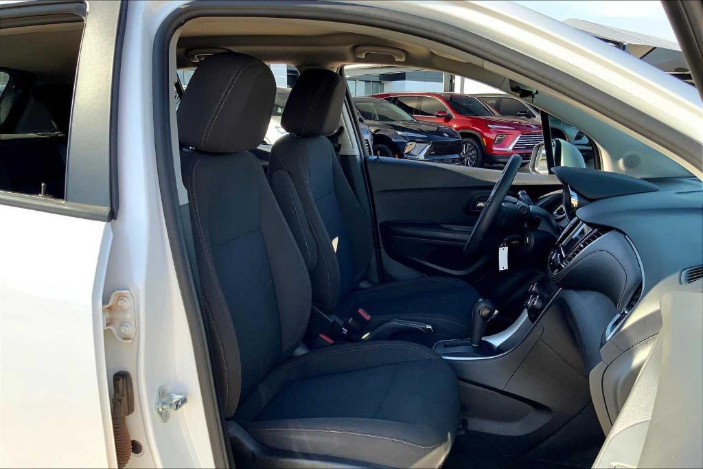 used 2022 Chevrolet Trax car, priced at $16,933