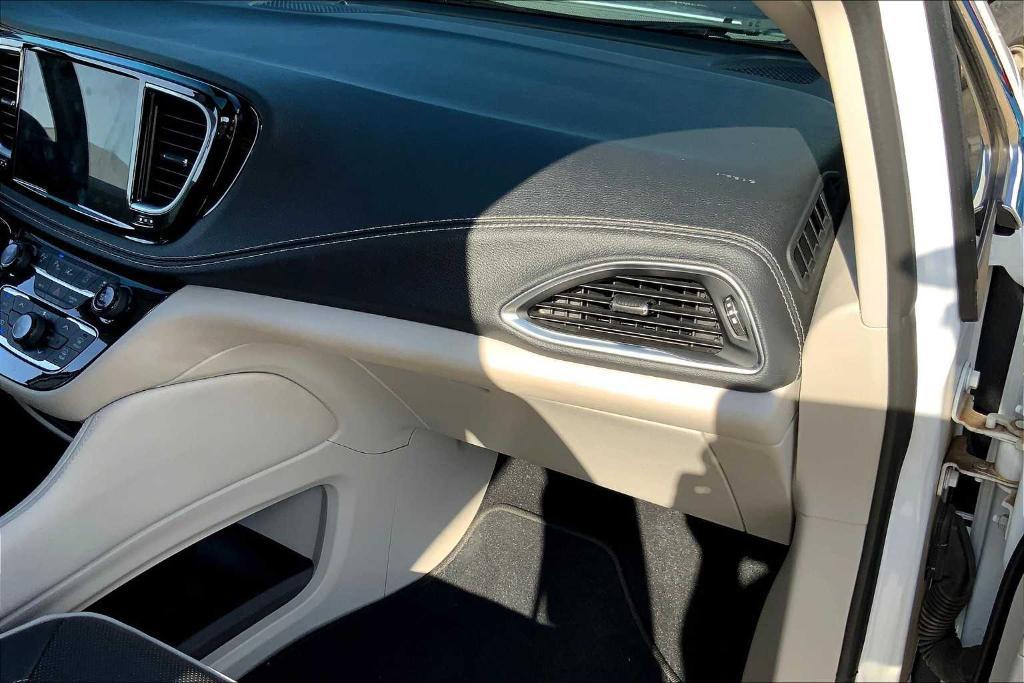 used 2022 Chrysler Pacifica car, priced at $26,799