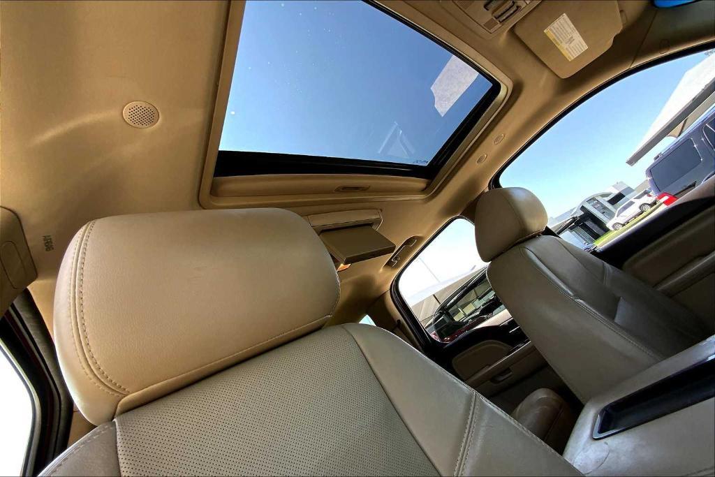 used 2014 GMC Yukon car, priced at $11,990