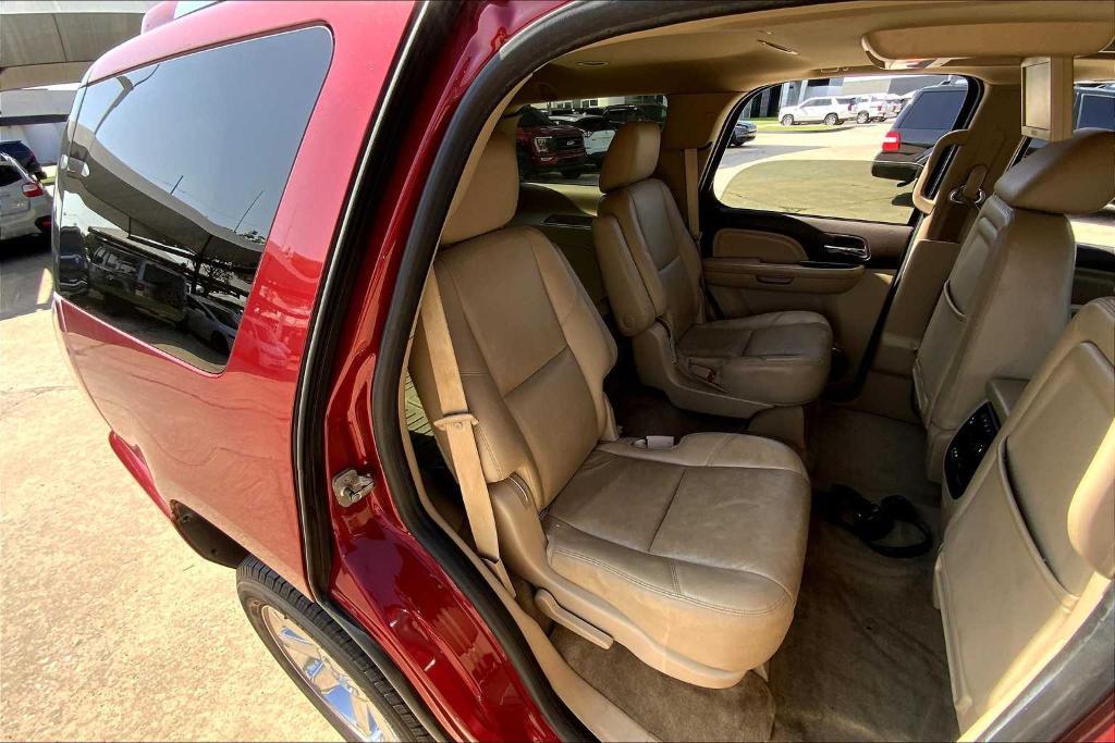 used 2014 GMC Yukon car, priced at $11,990