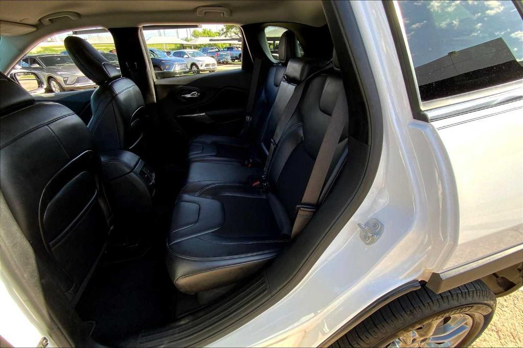 used 2020 Jeep Cherokee car, priced at $16,784