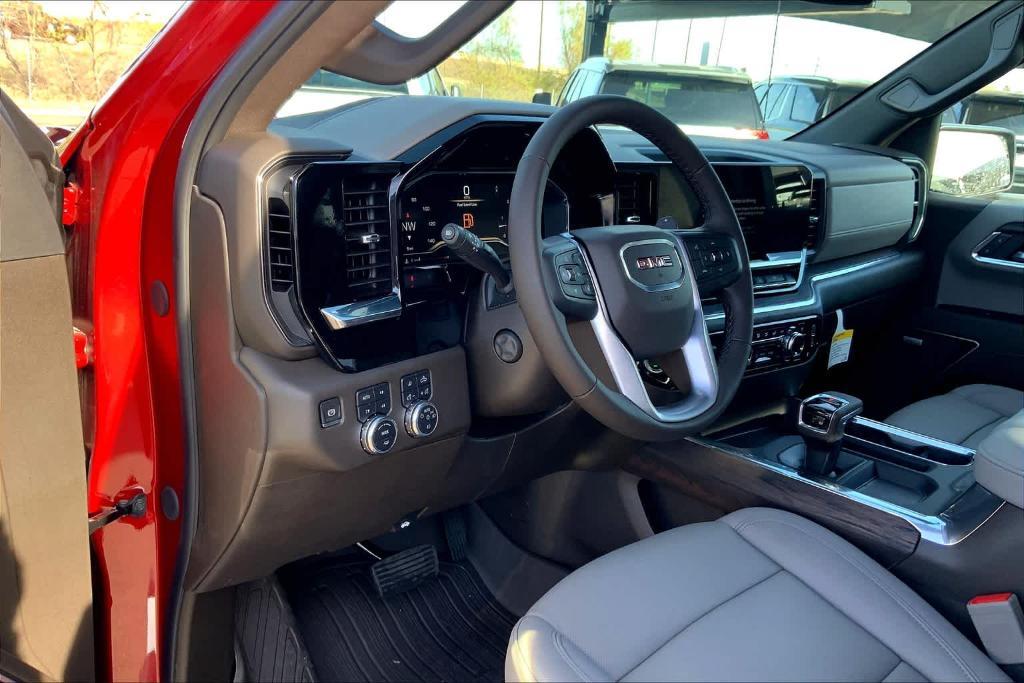 new 2025 GMC Sierra 1500 car, priced at $58,370