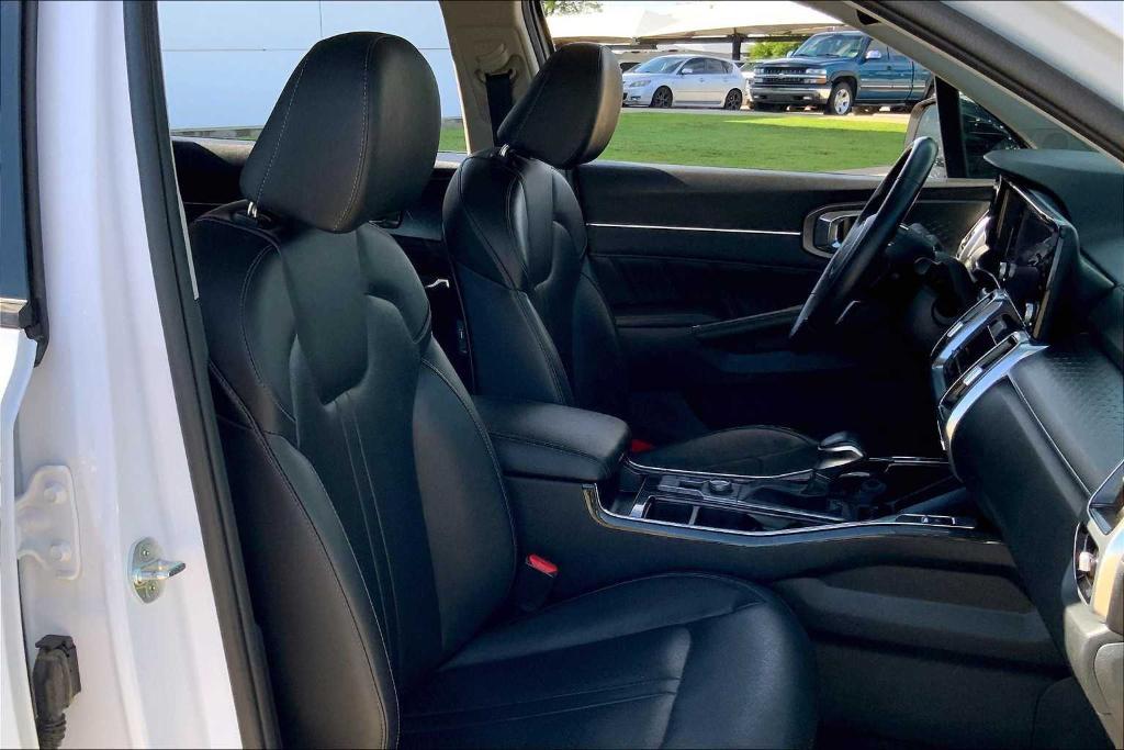used 2023 Kia Sorento car, priced at $32,247