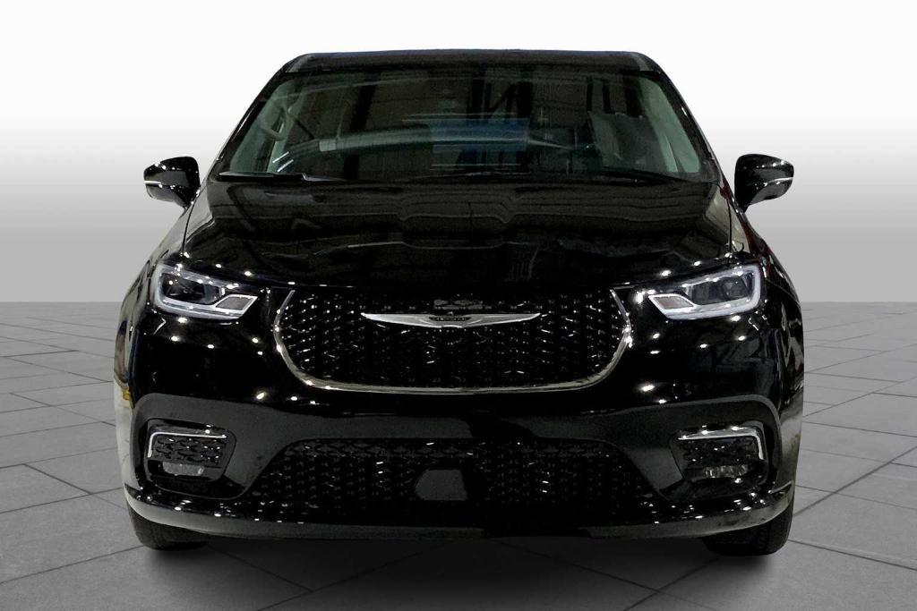 used 2024 Chrysler Pacifica car, priced at $29,771