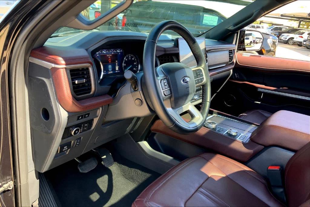 used 2024 Ford Expedition car, priced at $59,664