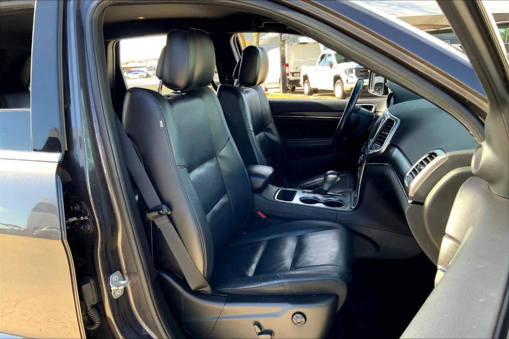 used 2018 Jeep Grand Cherokee car, priced at $12,896