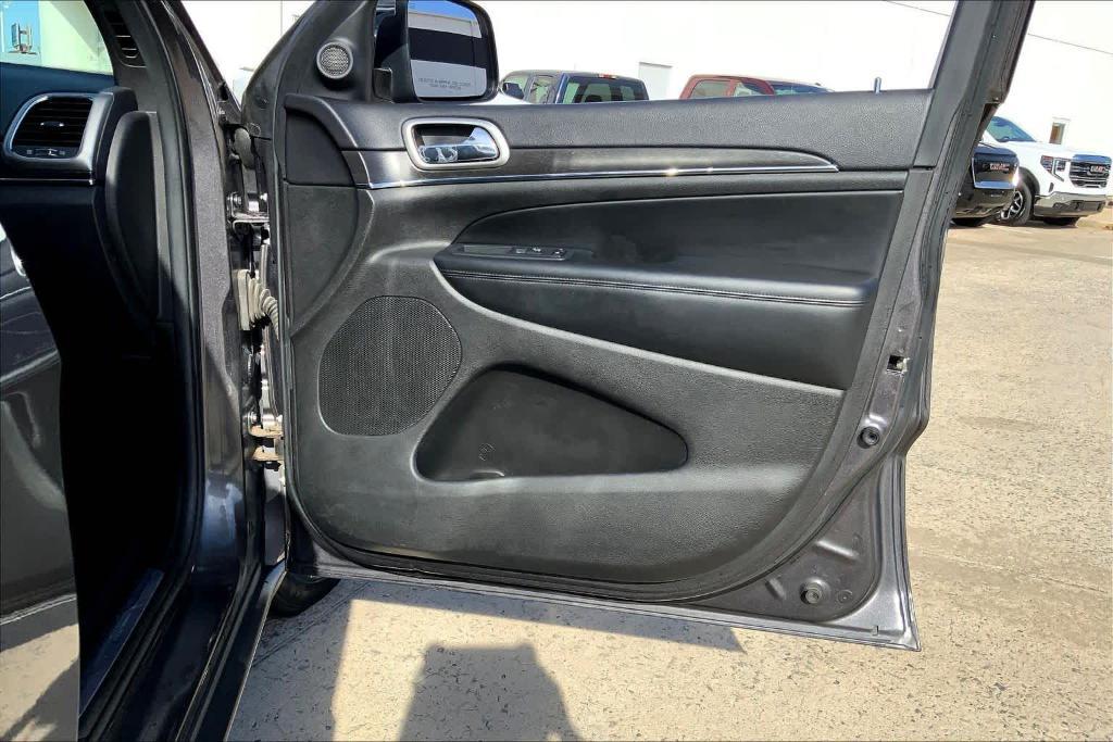 used 2018 Jeep Grand Cherokee car, priced at $12,896