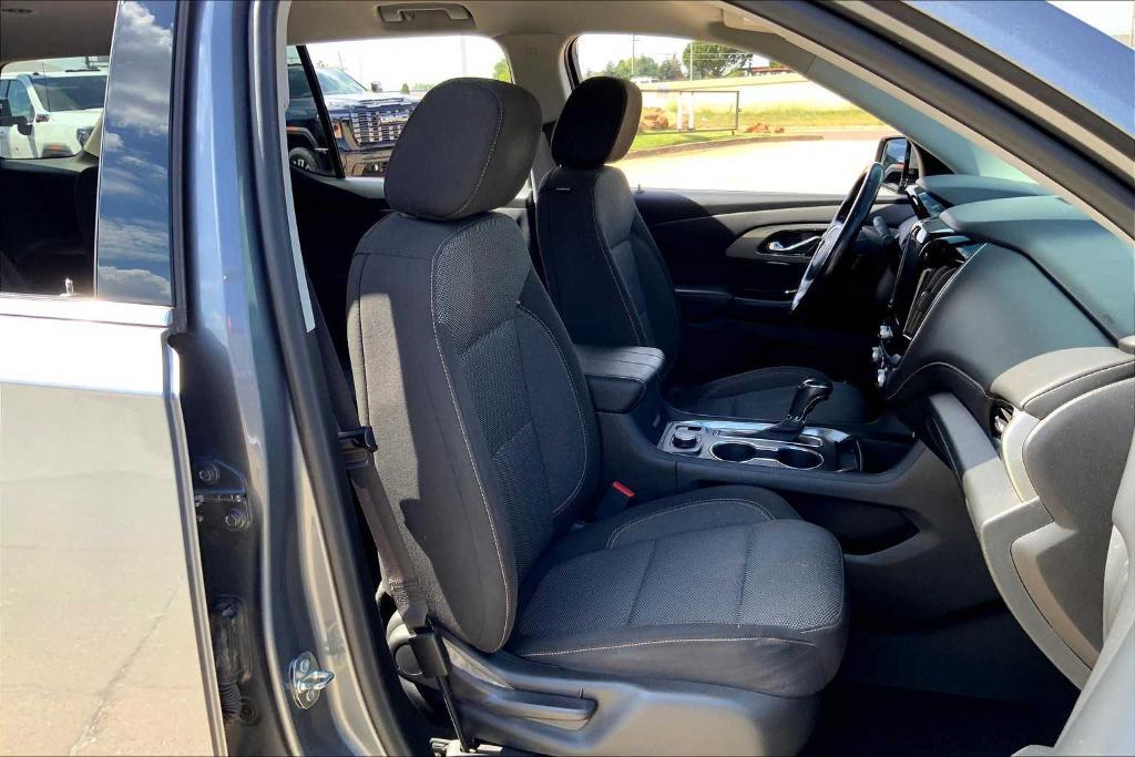 used 2020 Chevrolet Traverse car, priced at $19,153