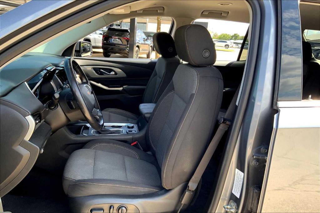 used 2020 Chevrolet Traverse car, priced at $19,153