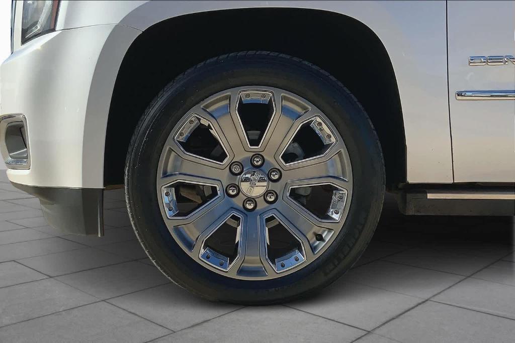 used 2017 GMC Yukon car, priced at $19,740