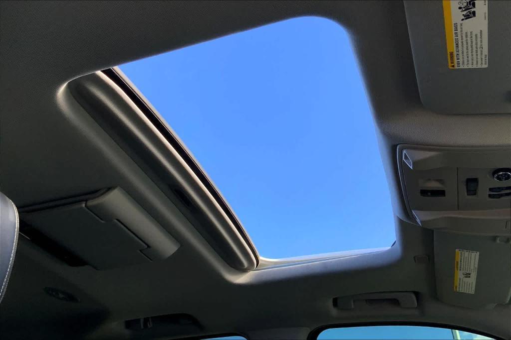 used 2017 GMC Yukon car, priced at $19,740