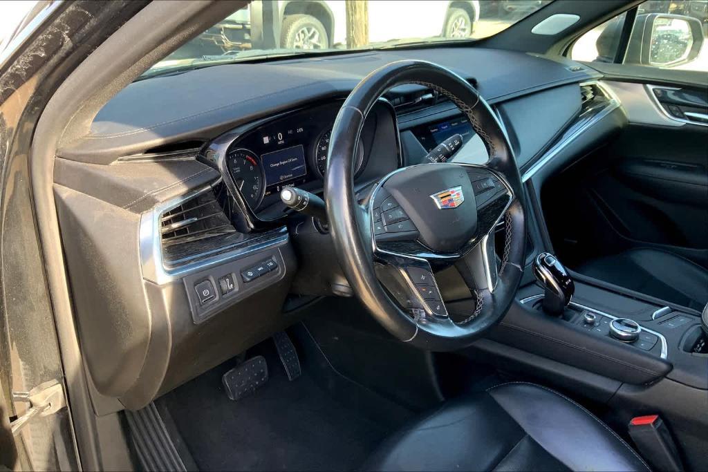 used 2023 Cadillac XT5 car, priced at $28,376