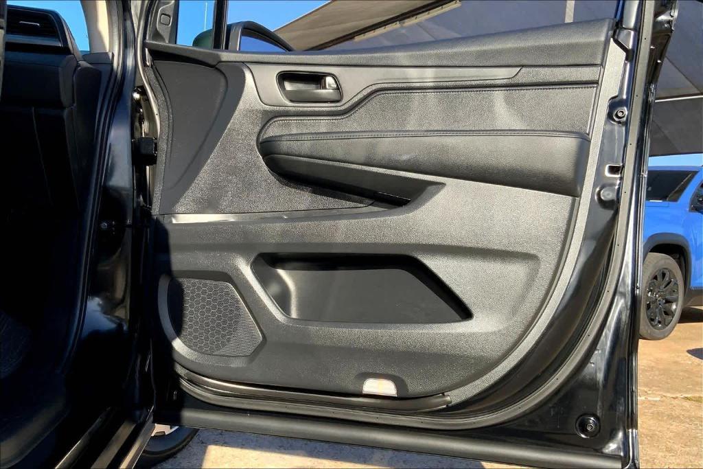 used 2025 Honda Odyssey car, priced at $40,046