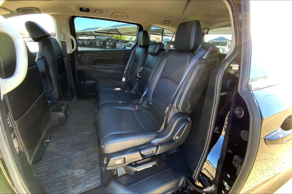 used 2025 Honda Odyssey car, priced at $40,046