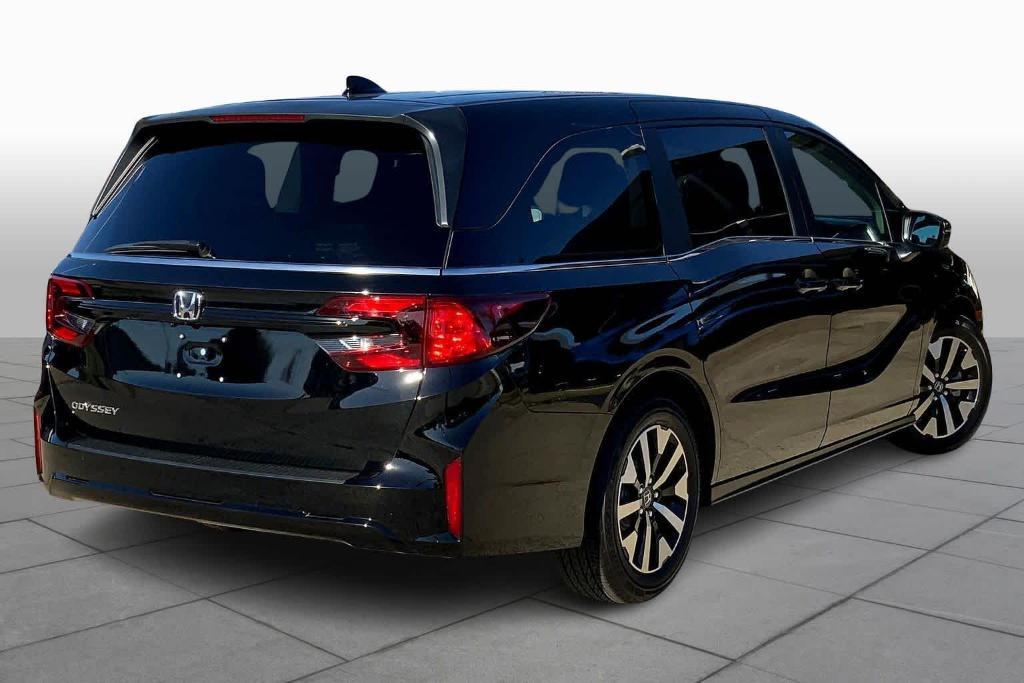 used 2025 Honda Odyssey car, priced at $40,046
