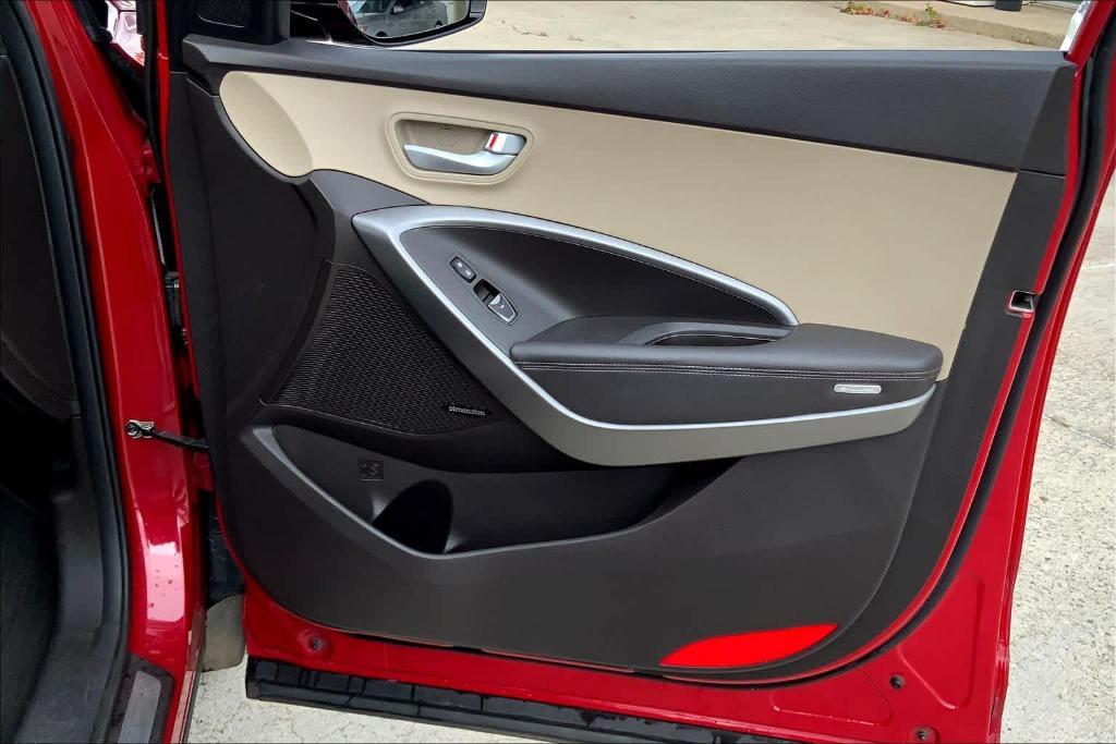 used 2014 Hyundai Santa Fe car, priced at $7,255