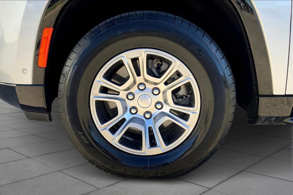 used 2022 Jeep Wagoneer car, priced at $37,997