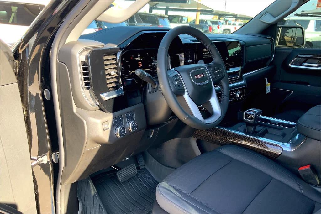 new 2025 GMC Sierra 1500 car, priced at $53,395