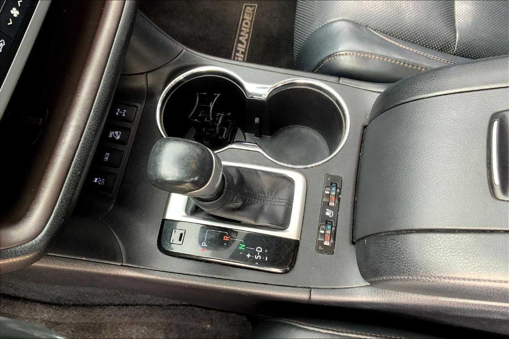 used 2015 Toyota Highlander car, priced at $15,855