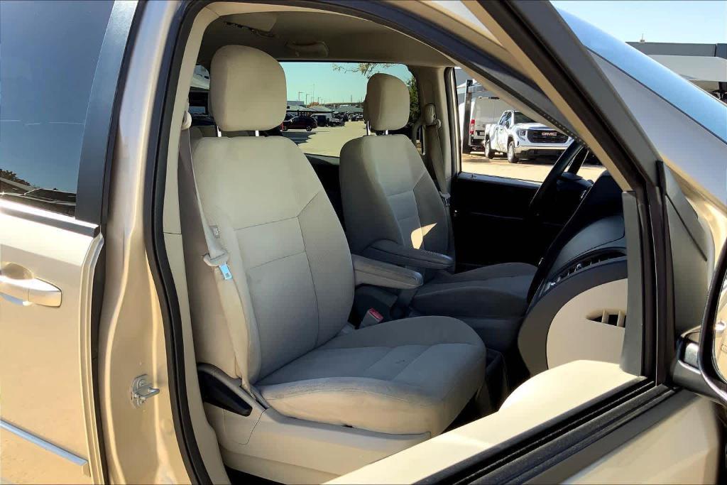 used 2015 Dodge Grand Caravan car, priced at $9,577