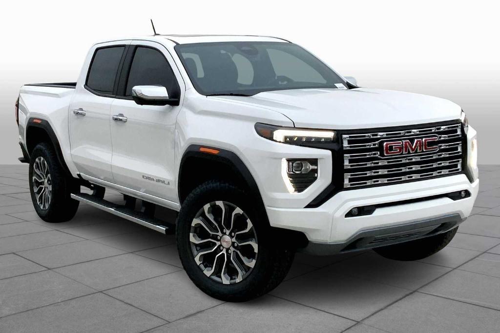 new 2025 GMC Canyon car, priced at $54,595