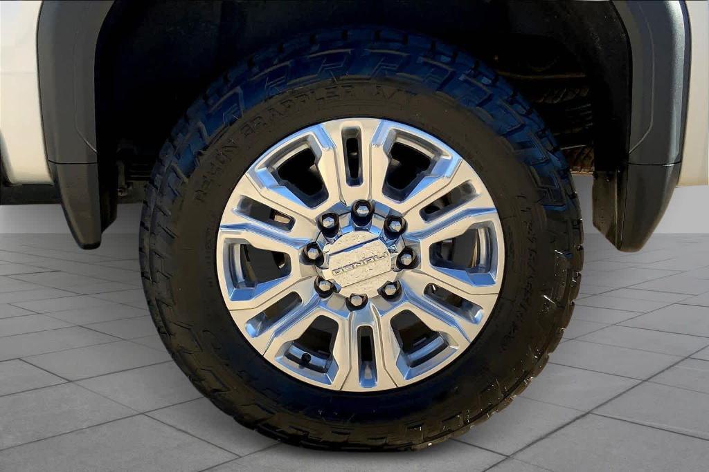 used 2021 GMC Sierra 2500 car, priced at $47,997