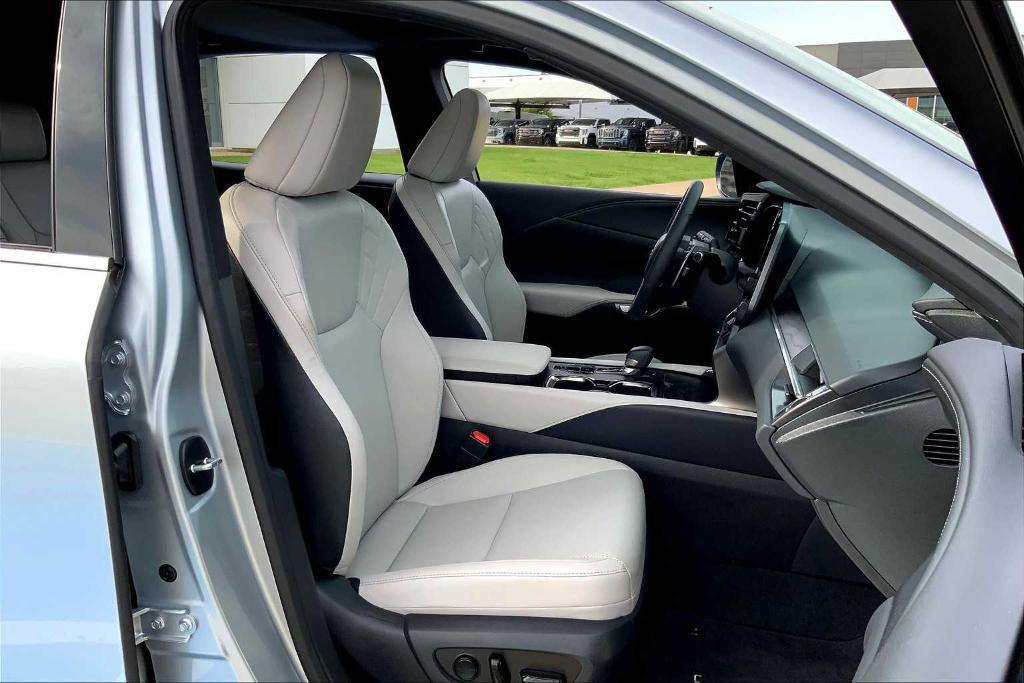 used 2025 Lexus RX 350 car, priced at $54,099