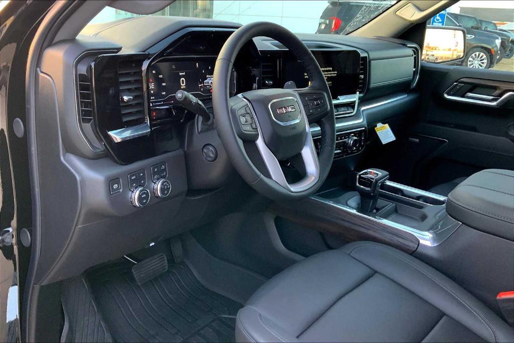 new 2025 GMC Sierra 1500 car, priced at $55,725