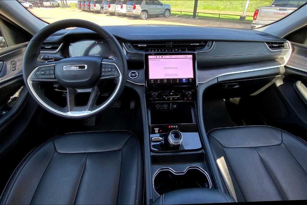 used 2024 Jeep Grand Cherokee car, priced at $40,577