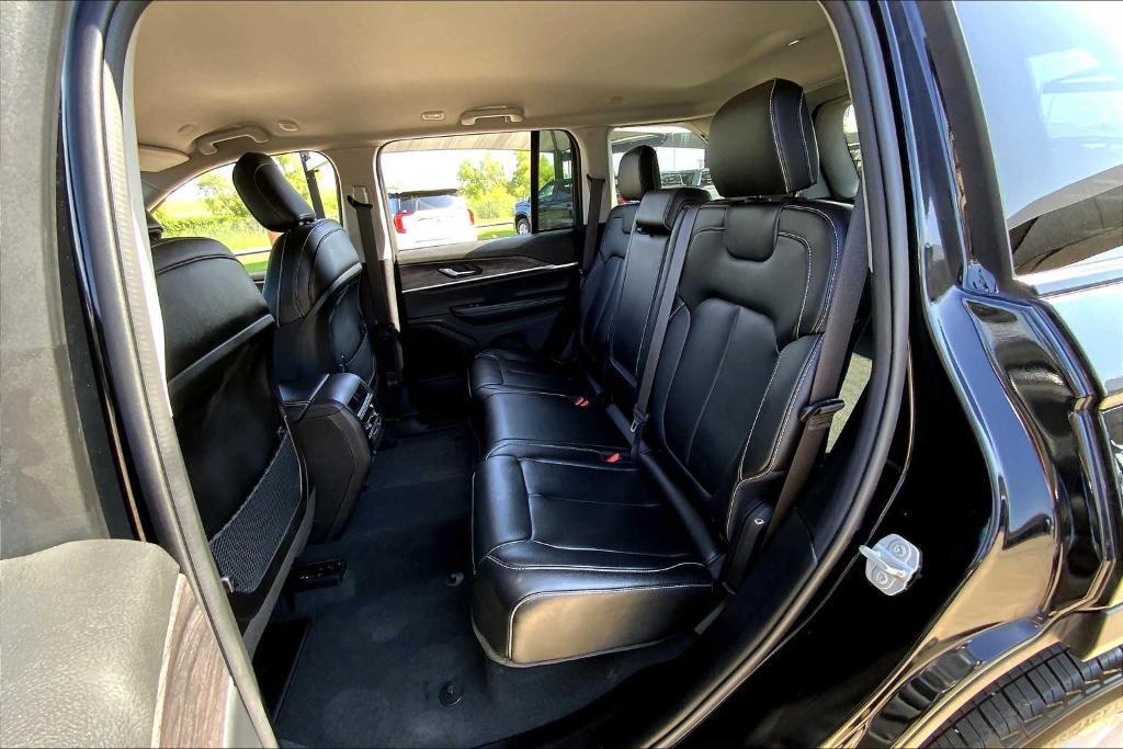 used 2024 Jeep Grand Cherokee car, priced at $40,577