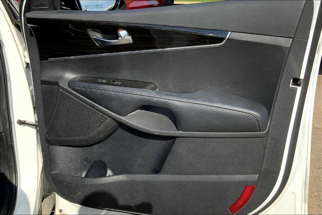 used 2019 Kia Sorento car, priced at $13,617