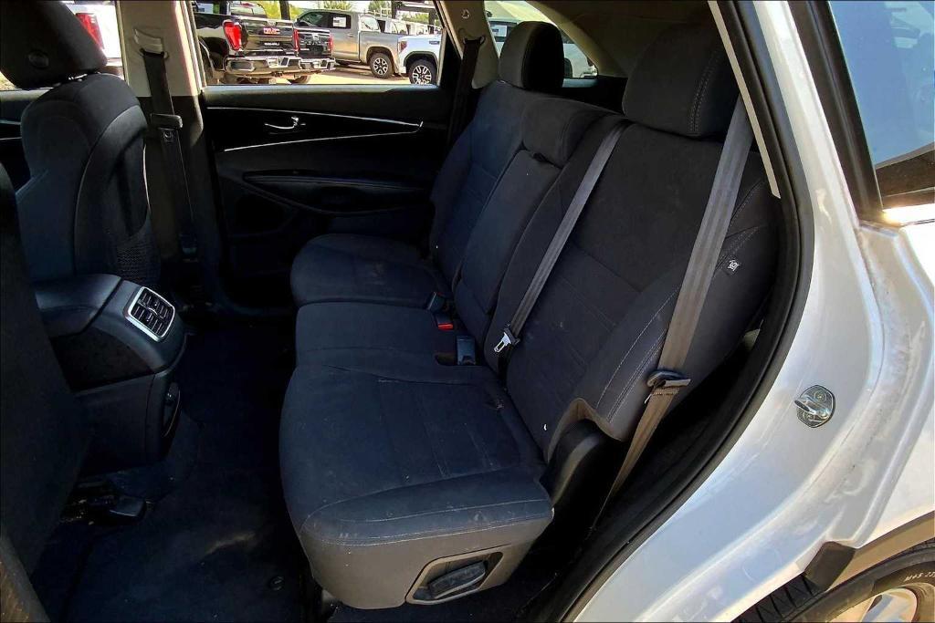 used 2019 Kia Sorento car, priced at $13,617