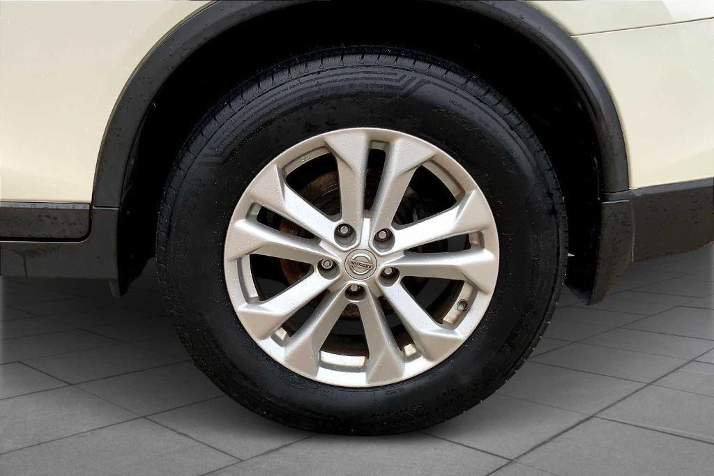 used 2016 Nissan Rogue car, priced at $11,908