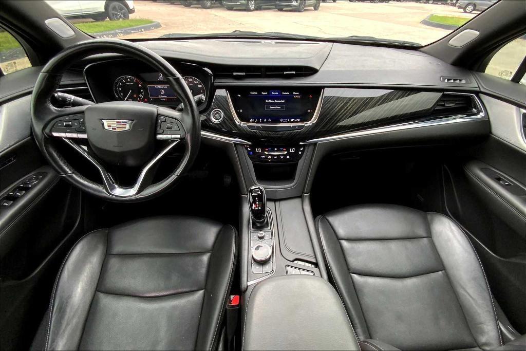 used 2023 Cadillac XT6 car, priced at $39,996
