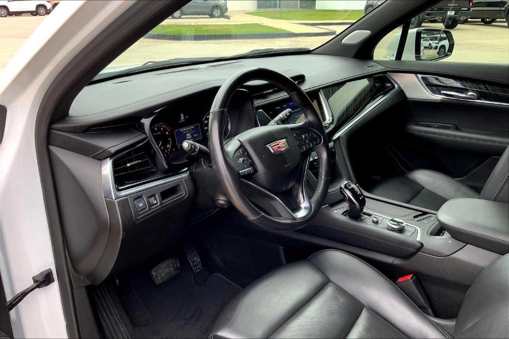 used 2023 Cadillac XT6 car, priced at $39,996