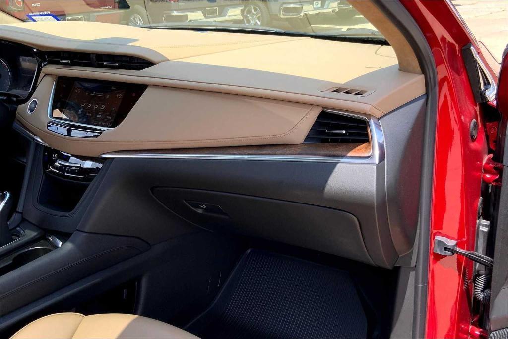 used 2024 Cadillac XT5 car, priced at $43,531