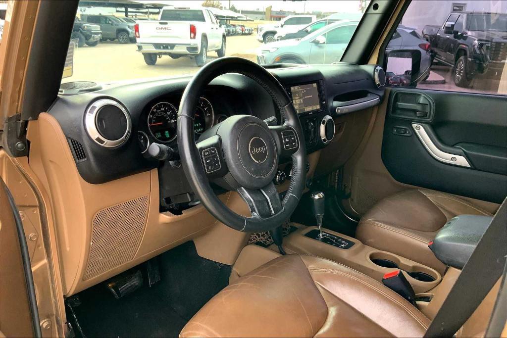 used 2015 Jeep Wrangler Unlimited car, priced at $16,947