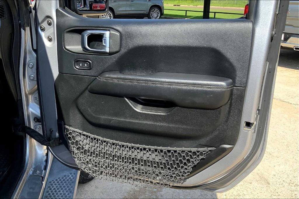 used 2018 Jeep Wrangler Unlimited car, priced at $26,993