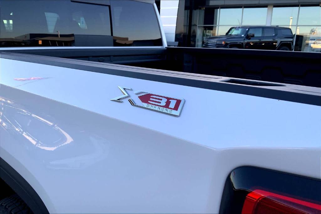 new 2025 GMC Sierra 1500 car, priced at $57,825