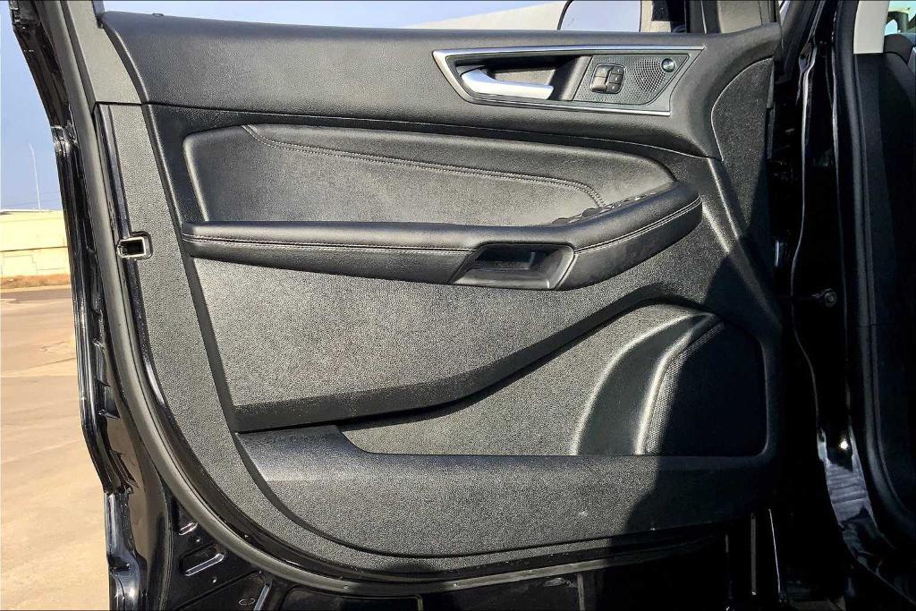 used 2024 Ford Edge car, priced at $31,997