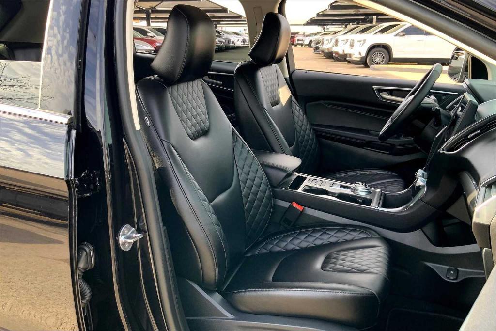 used 2024 Ford Edge car, priced at $31,997