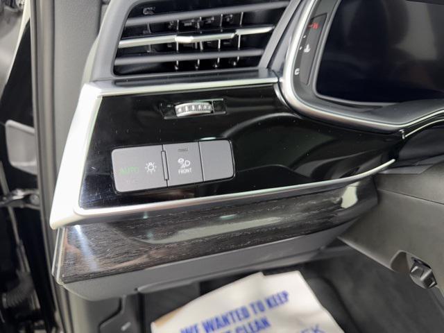 used 2024 Audi Q7 car, priced at $45,861