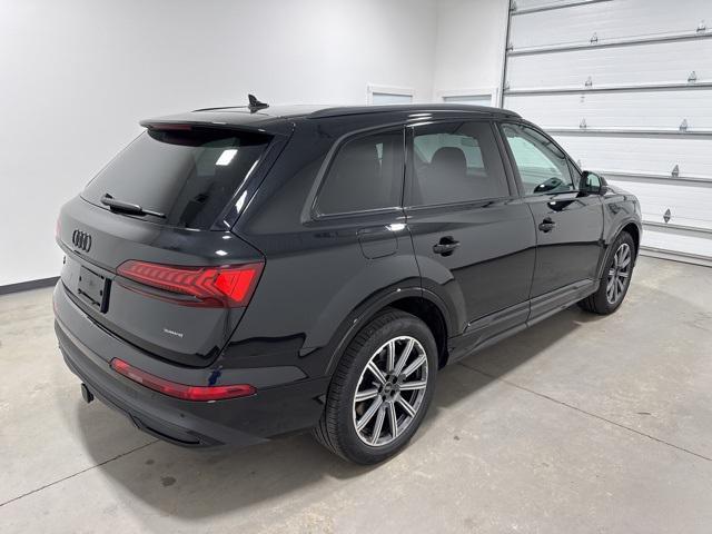 used 2024 Audi Q7 car, priced at $45,861