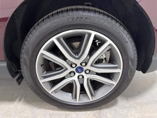 used 2022 Ford Edge car, priced at $29,999