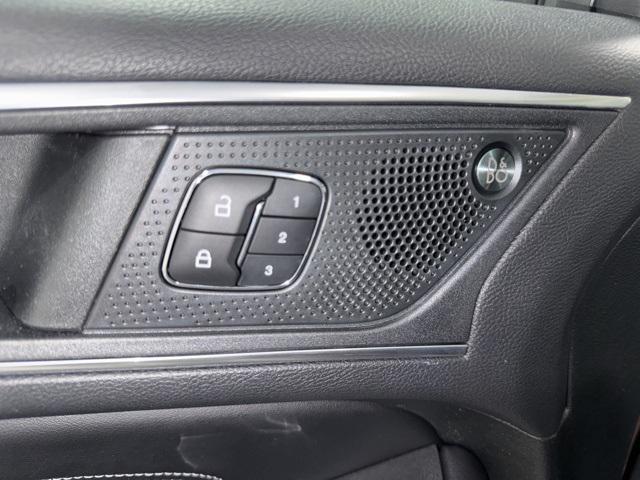 used 2022 Ford Edge car, priced at $29,999