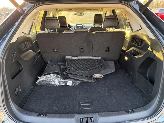 used 2022 Ford Edge car, priced at $25,983