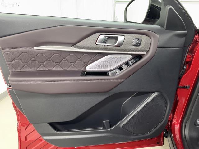 new 2025 Ford Explorer car, priced at $62,930